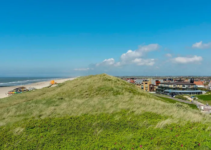 In By Entrance Apartment *